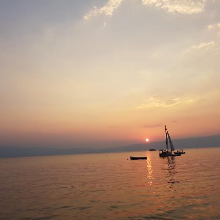The White Apartment Ohrid Luaran gambar