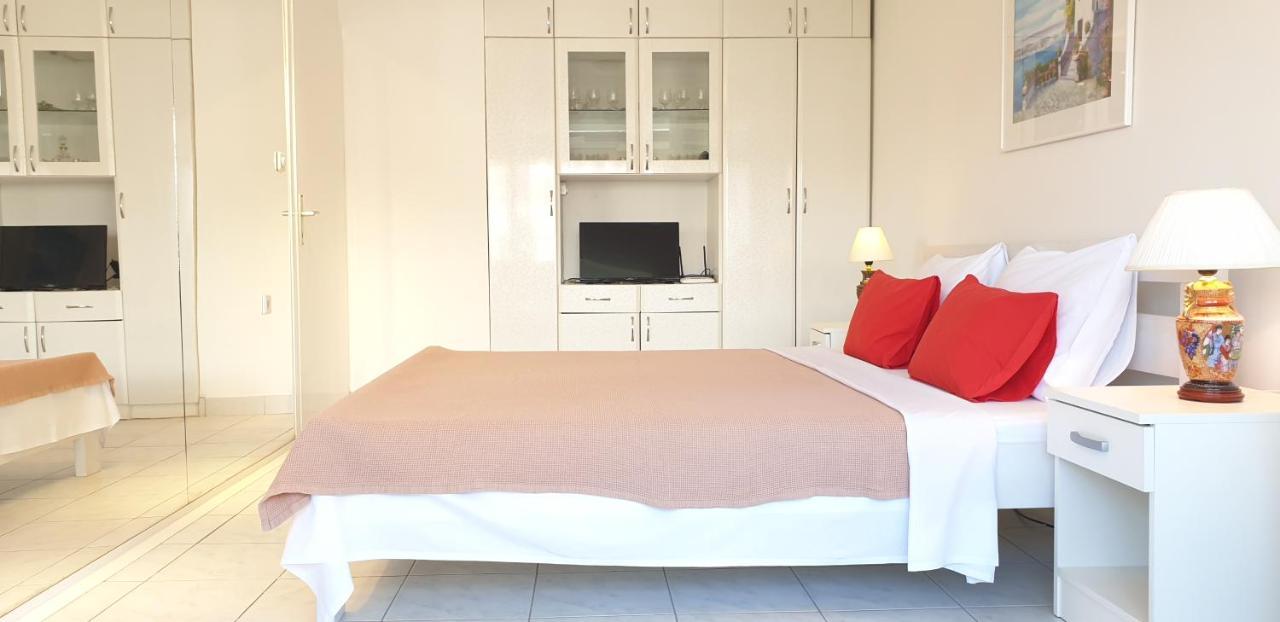The White Apartment Ohrid Luaran gambar