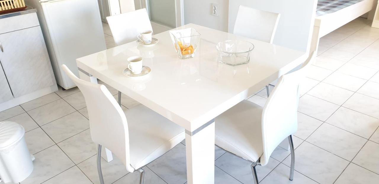 The White Apartment Ohrid Luaran gambar